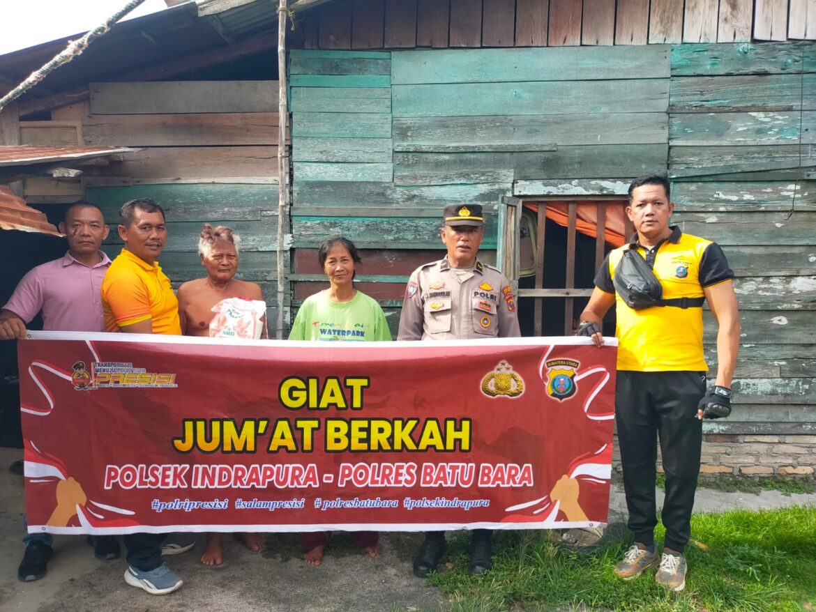 Polsek Indrapura Berbagi Sembako di Jumat Berkah
