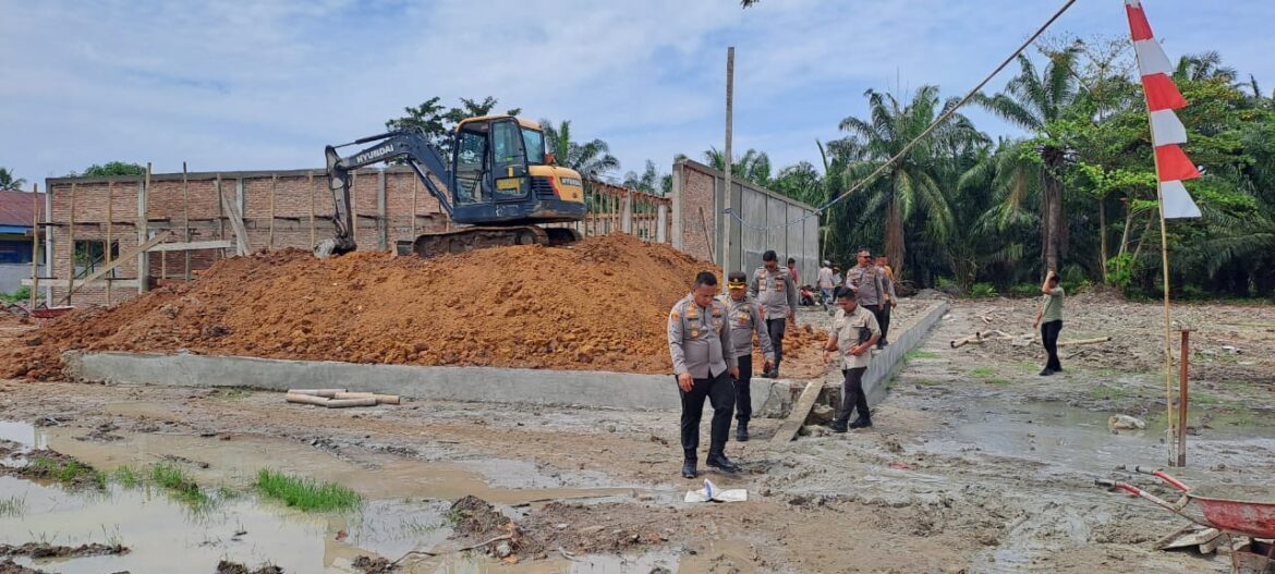 Kapolres Batu Bara Tinjau Perkembangan Pembangunan Gedung SPPG