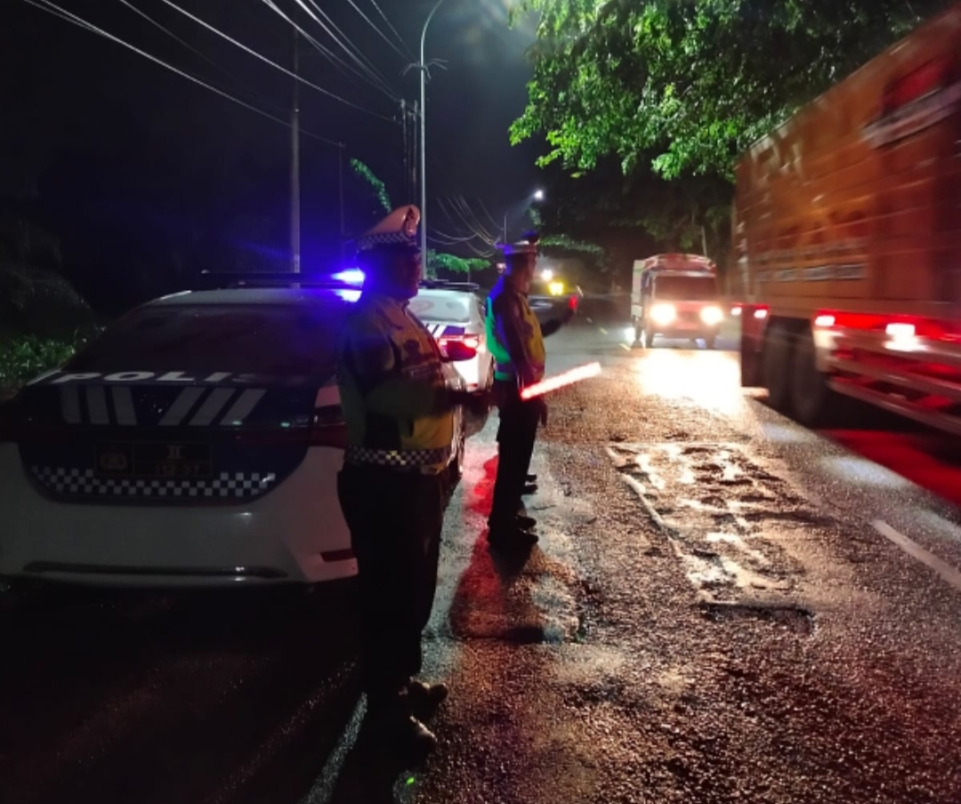 Sat Lantas Polres Batu Patroli Blue Light Cipta Kamseltibcarlantas
