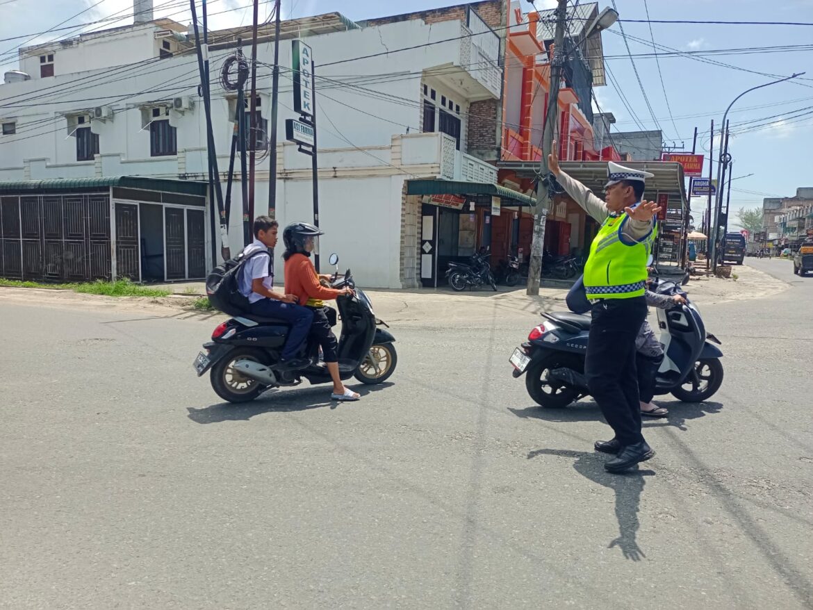 Sat Lantas Polres Batu Bara Pengaturan Arus Lalulintas Disejumlah Ruas Jalan