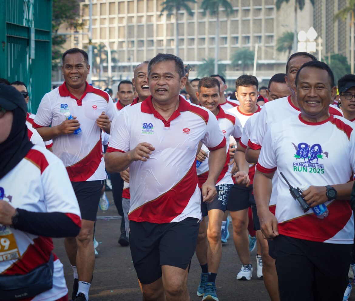 Suasana Jelang Kasad Finish Pada Panglima TNI Run HUT Ke-80 TNI