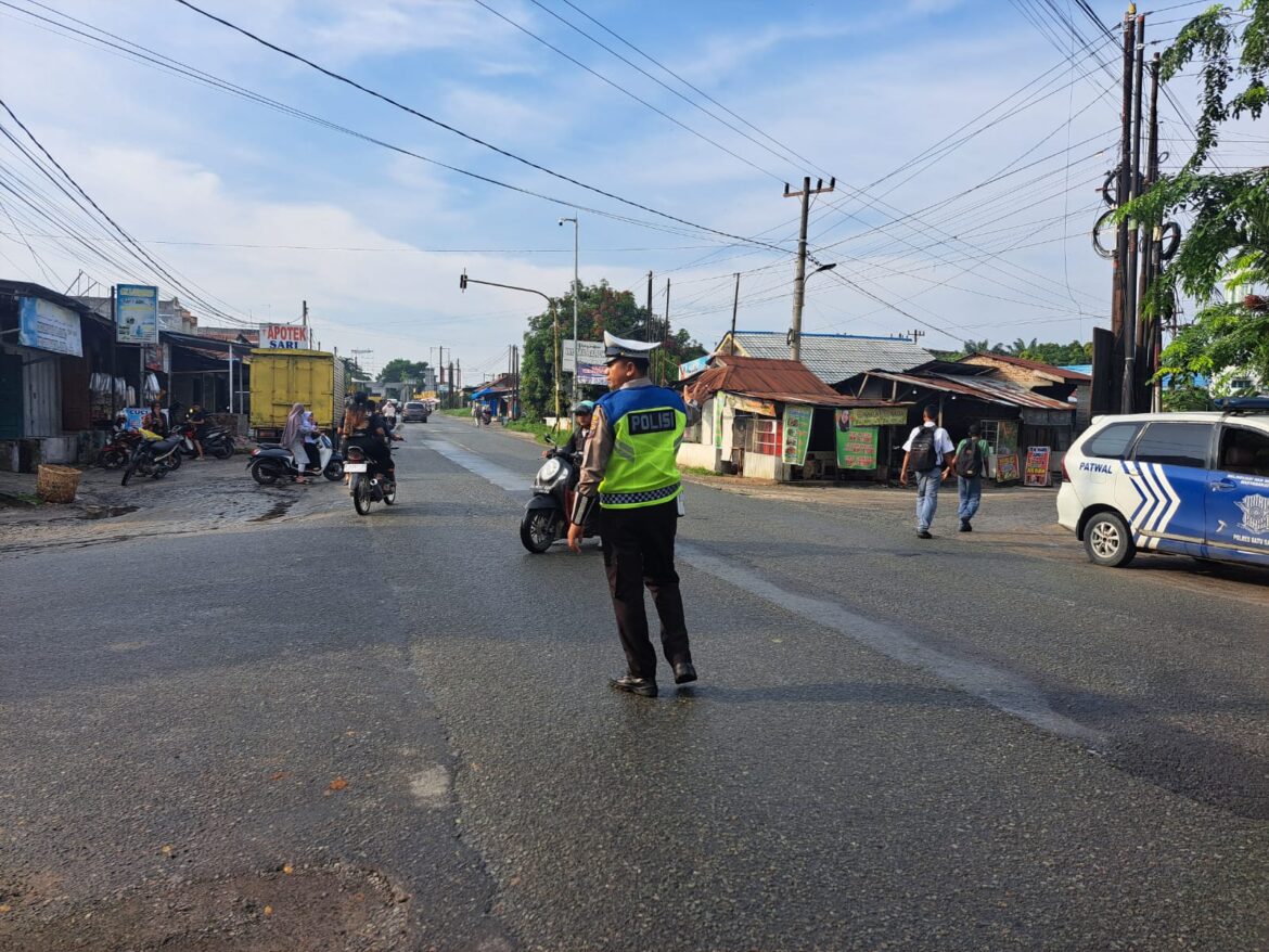 Patroli Sat Lantas Polres Batu Bara Pastikan Arus Lalulintas Lancar