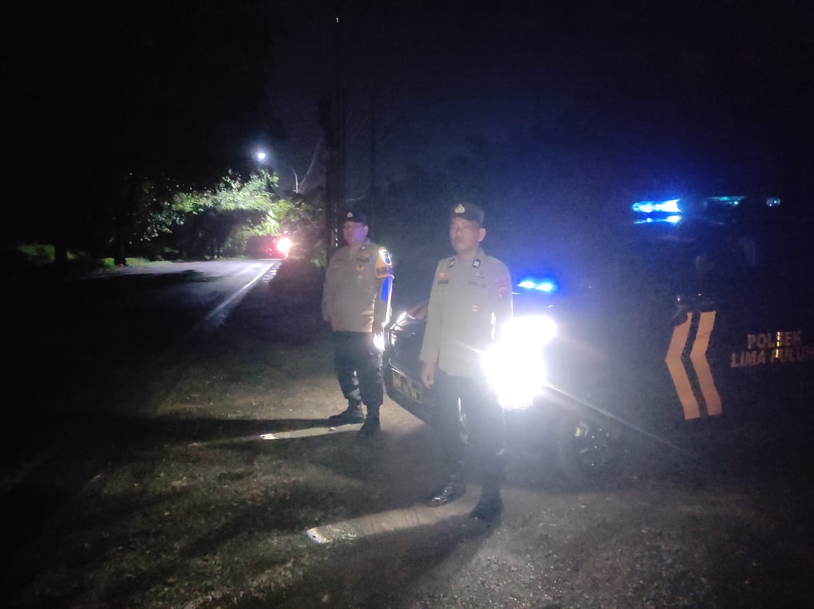 Polsek Lima Puluh Patroli Mobile Susuri Jalanan Cegah Gangguan Kamtibmas