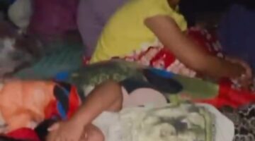 Bantu Warga Masyarakat Korban Banjir Di Kelurahan Polonia Bapak Putra Marbun Jadikan Rumahnya Tempat Mengungsi